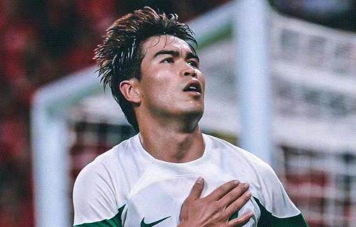 开云-【中超】李磊伤退乃比江首球 蓉城0比1国安赛季首败