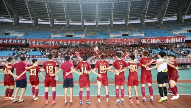 开云体育官网-打脸！淄博蹴鞠自宣已获中甲资质后 队员发信讨薪